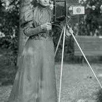 Linda, Laabia Lips, Poopenstrup, Official League Photographer