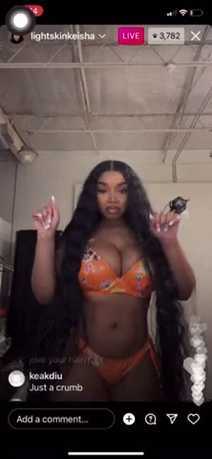 LightSkinKeisha dancing on IG in her Bra & Panties