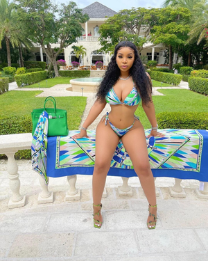 LightSkinKeisha in a bikini