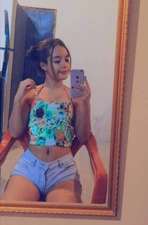 Preciosa señorita adolescente