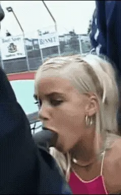 Outdoors sucking
