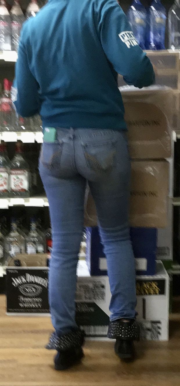 Tight Jeans Worker 3