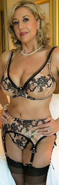 Milf in a sexy set