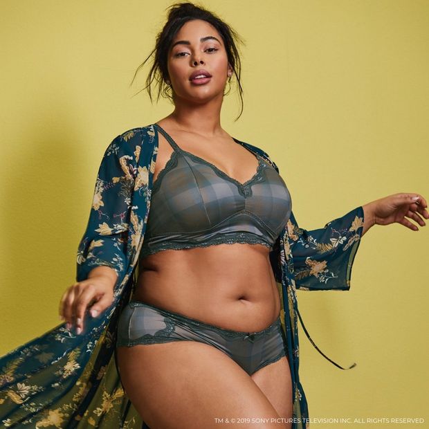 Tabria Majors in bralette/panties and a robe
