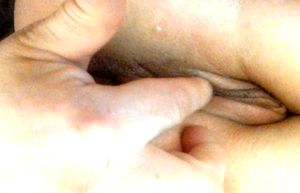 I play with the cum in her pussy