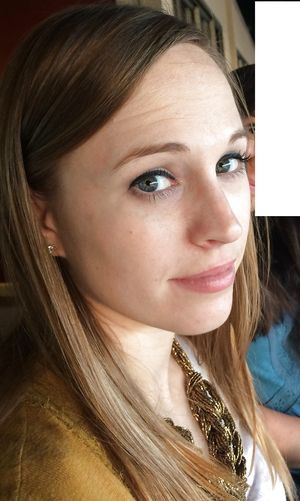 Gorgeous College GF Knows That It's Facial Time 2