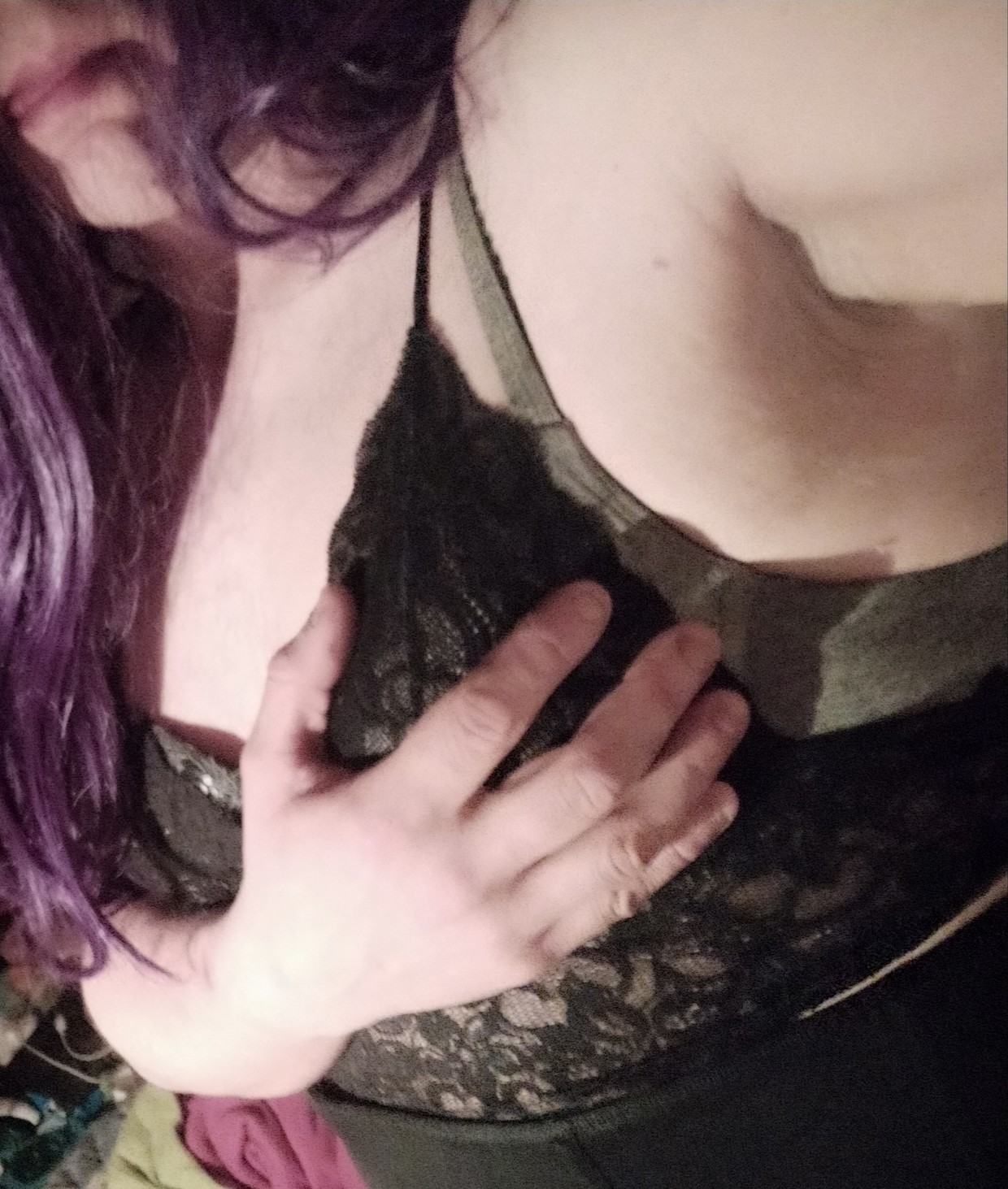 I really needs a Big cock in my mouth and deep in my slutty troath.