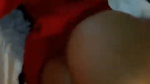 Raychiel twerking in Red