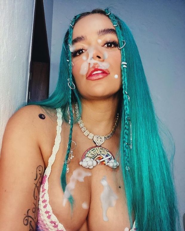 Karol G cum