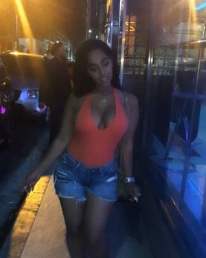 Ayisha Diaz - club babe