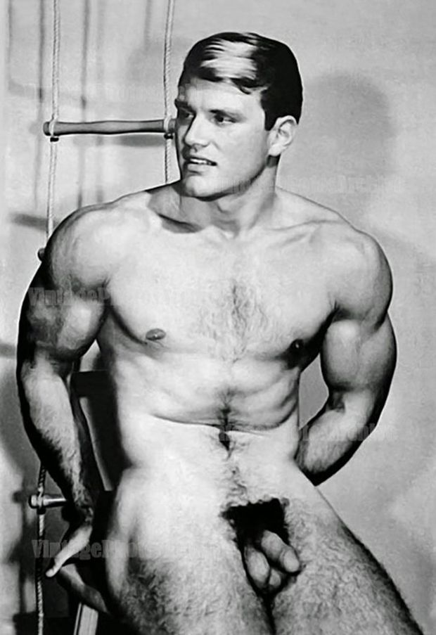 Desnudo Masculino Desnudo Frontal