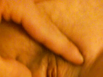 Showing off the pussy