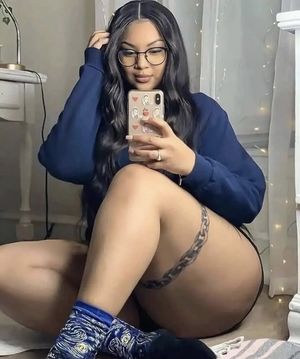 Sexy thick thighs light skinned ebony queen