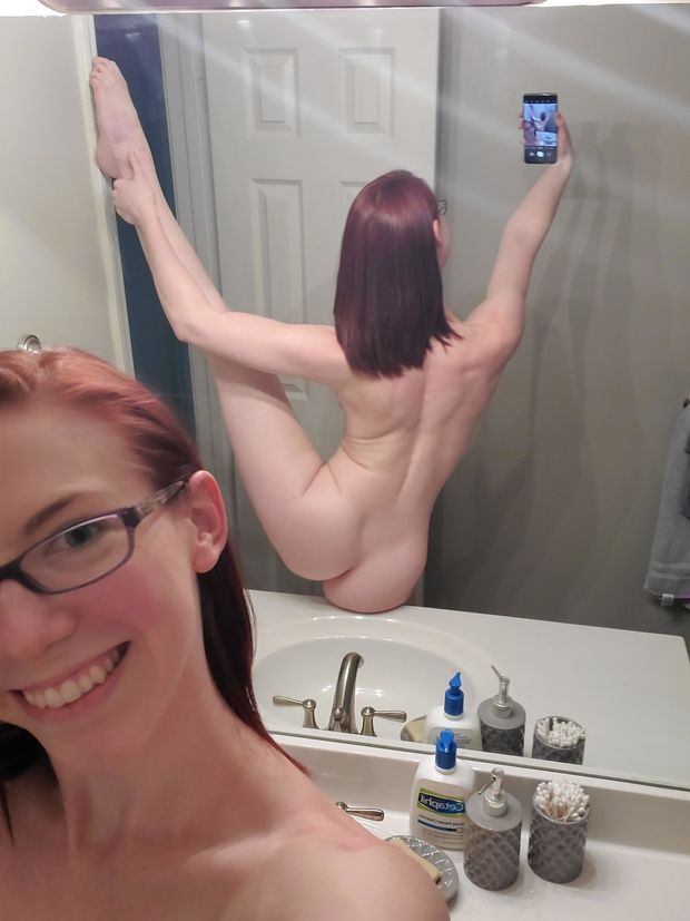 flexy selfie