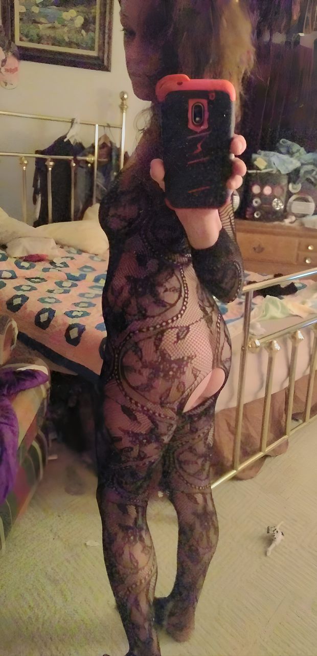 Sexy Mature Milf Black Fishnets