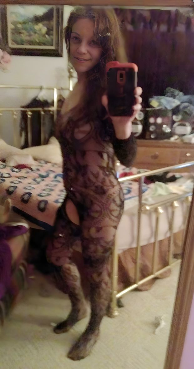 Sexy Mature Milf Black Fishnets