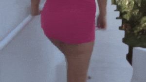 Sophia Knight wants camera guy to follow her to roof party!