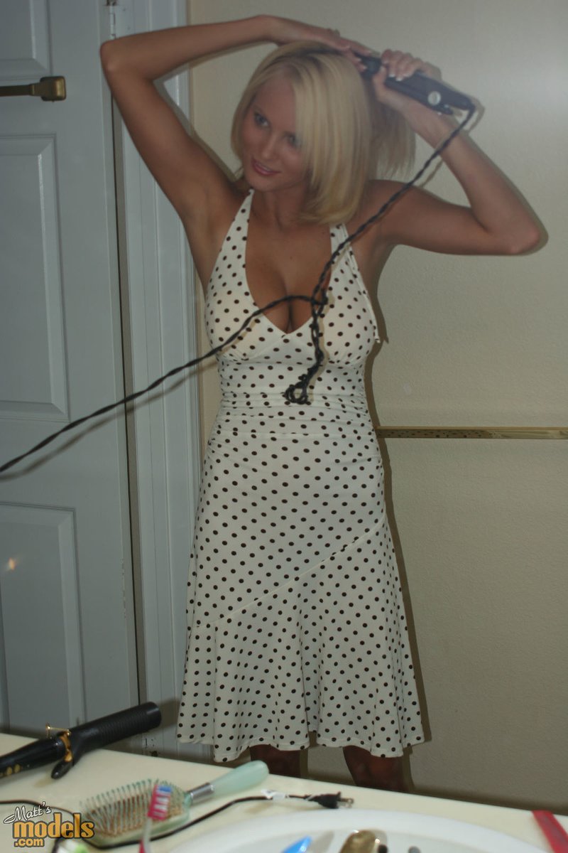 Naughty GF: Getting Ready