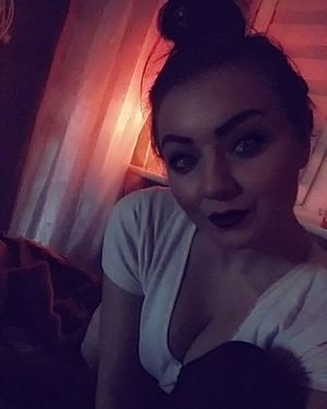 Kamila is waiting for ...