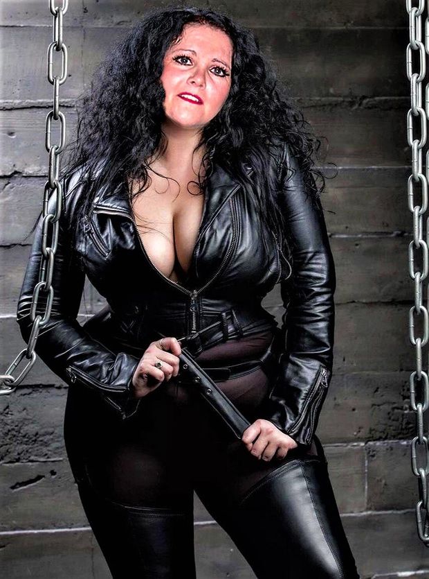 dominatrix Julie