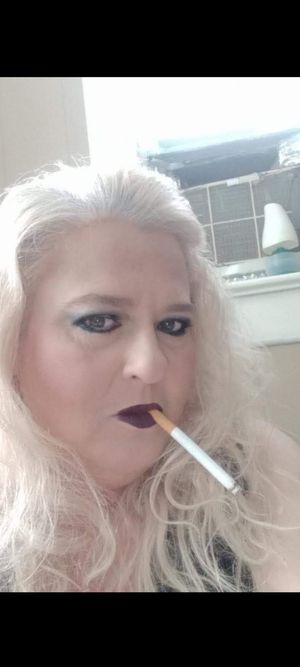 MY CIGARETTE SMOKING FANTASY LADY!❤️❤️