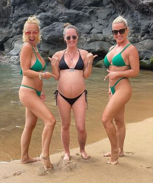 Choose one and f*ck her hard! 50 ❤️