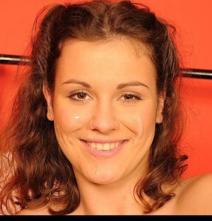 Vienna Student Edina happy like a Sweet Darling about Cum Service at Porn Debut