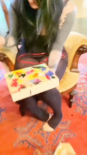 Kat Von D flashing pantyhose