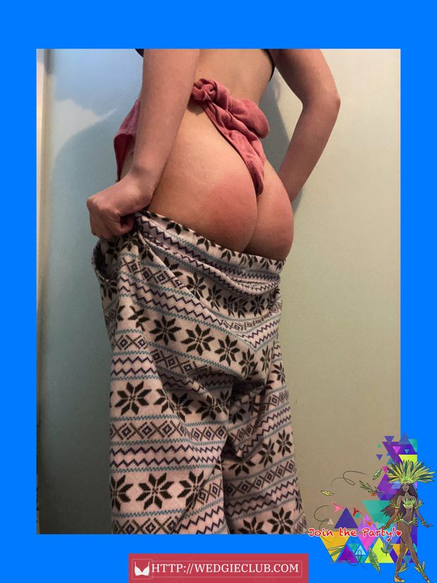 BEAUTIFUL EUROPEAN COLOMBIAN TEEN WITH TIGHT BIG FAT AMAZING ASS WITH HER PANTIES TIED UP IN AND SHOVED BETWEEN PUSSY AND ASS CHEEKS ENF