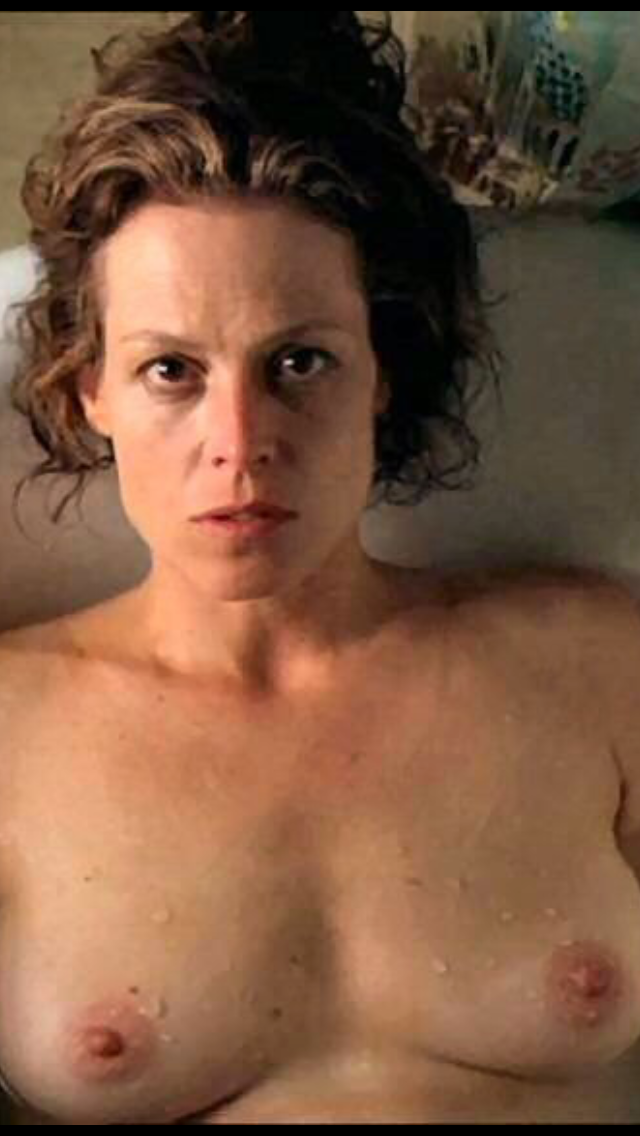 Classic Badass Babe: Sigourney Weaver