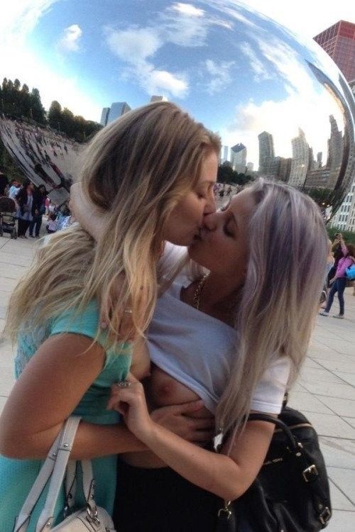 Fun Time Kissing