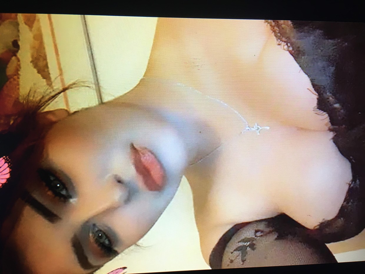 My step dad is with he’s friend and he wants me to give him a sexy body and my dad is inside my ass and I am taking picture so am I sexy
