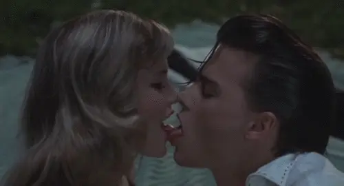 kissing