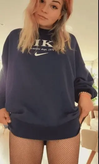 hot blonde trap