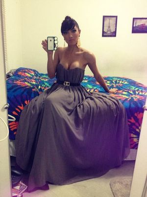 Sandy Lopes TS in dress selfie