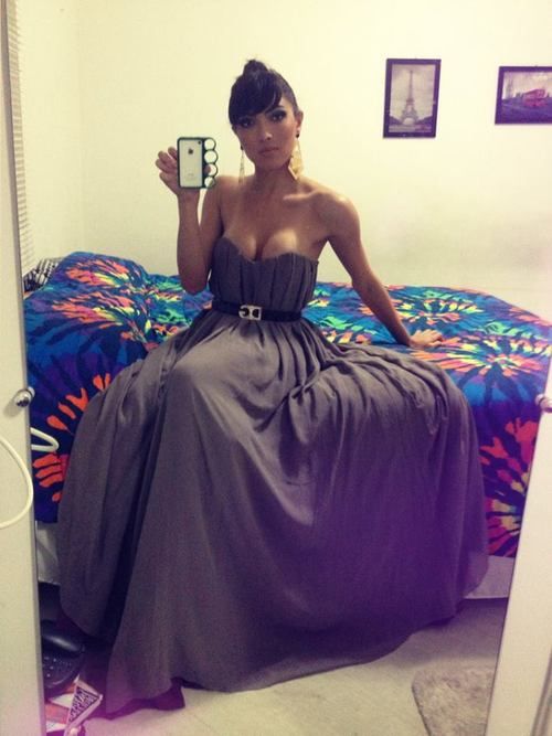 Sandy Lopes TS in dress selfie