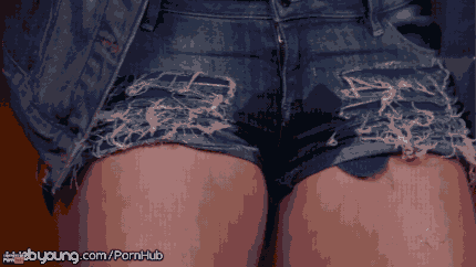 Abella Danger peeing in her tiny Jean shorts????????????