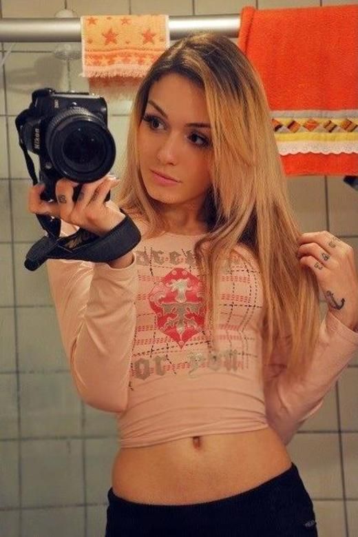 Victoria Corioni cute selfie