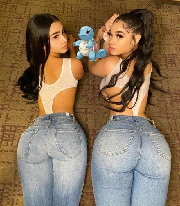 Lexie and friend tight jean asses