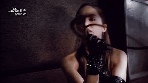 Eliza Dushku is such a babe in black dominatrix outfit!