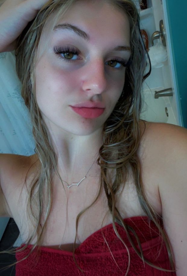 Keyra in a towel