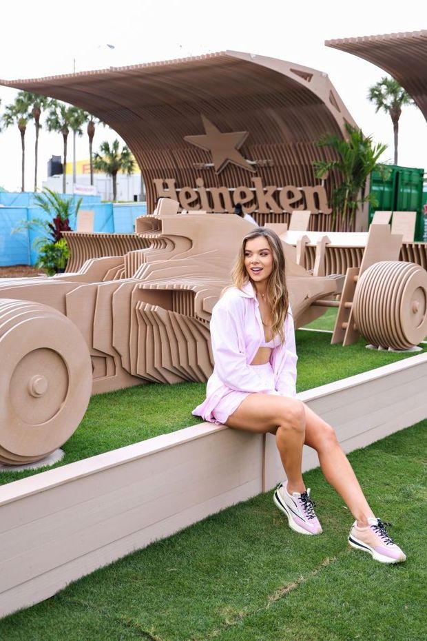 Hailee Steinfeld At the Miami F1 Grand Prix 2022 III