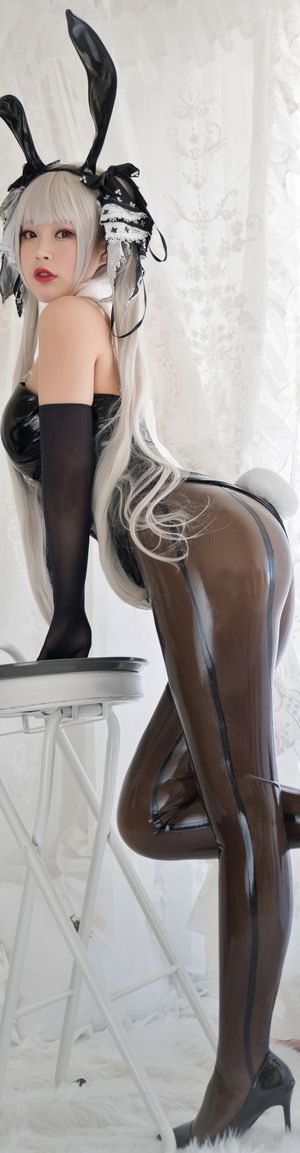 asian-latex fetish-latex