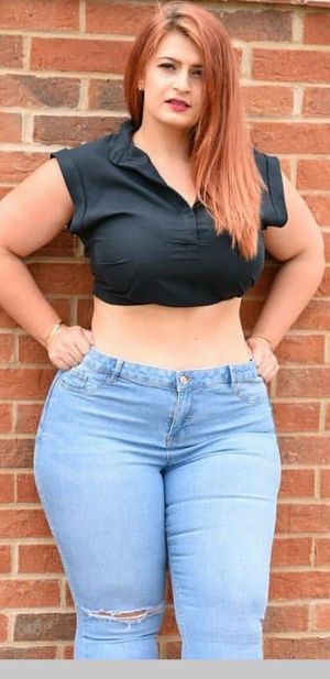 Thick milf wants your cock