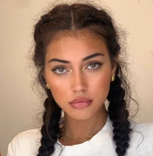 Everyone in college knew her as a big sperm sucker. rumor had it that last week she was sucking off a chemistry teacher during class