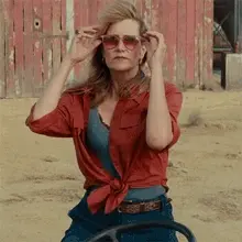 Ellie Sattler-Jurassic World:Dominon(2022)