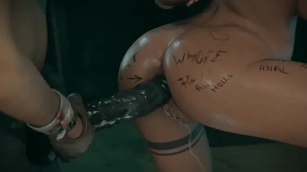 Lara in trouble