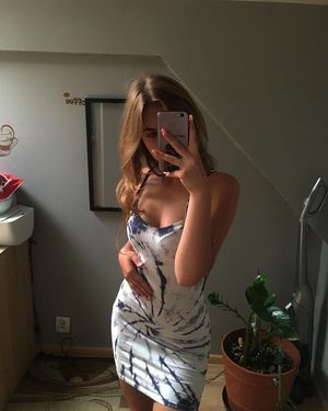 Blonde slut selfie 5