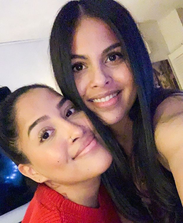 Ale and her sister