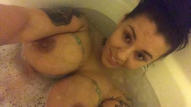 Join me. Cum on me